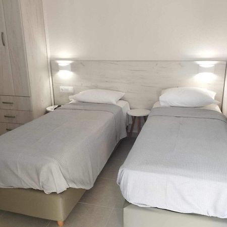 Daniela Apartments Nea Roda Zewnętrze zdjęcie