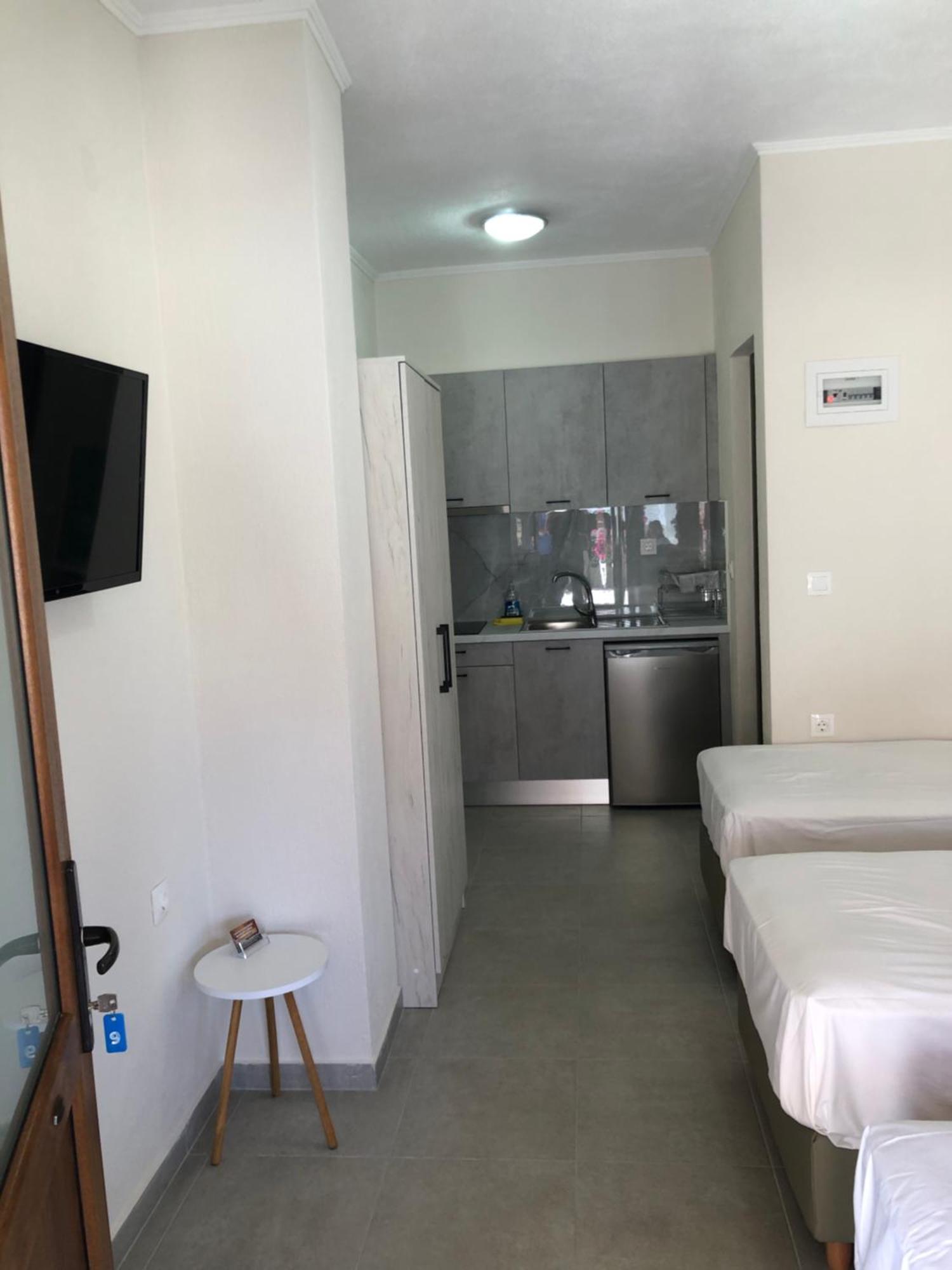 Daniela Apartments Nea Roda Zewnętrze zdjęcie