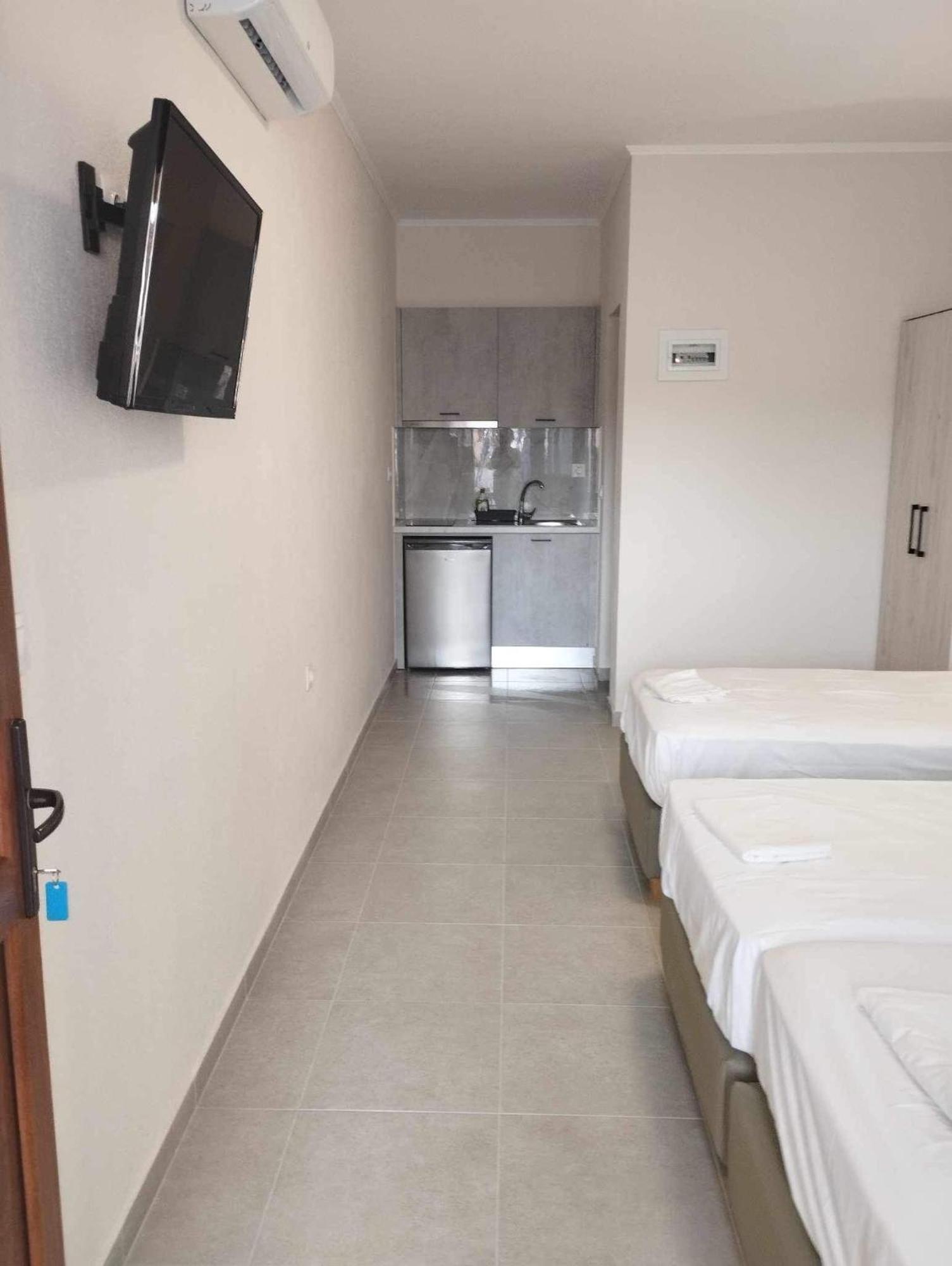 Daniela Apartments Nea Roda Zewnętrze zdjęcie