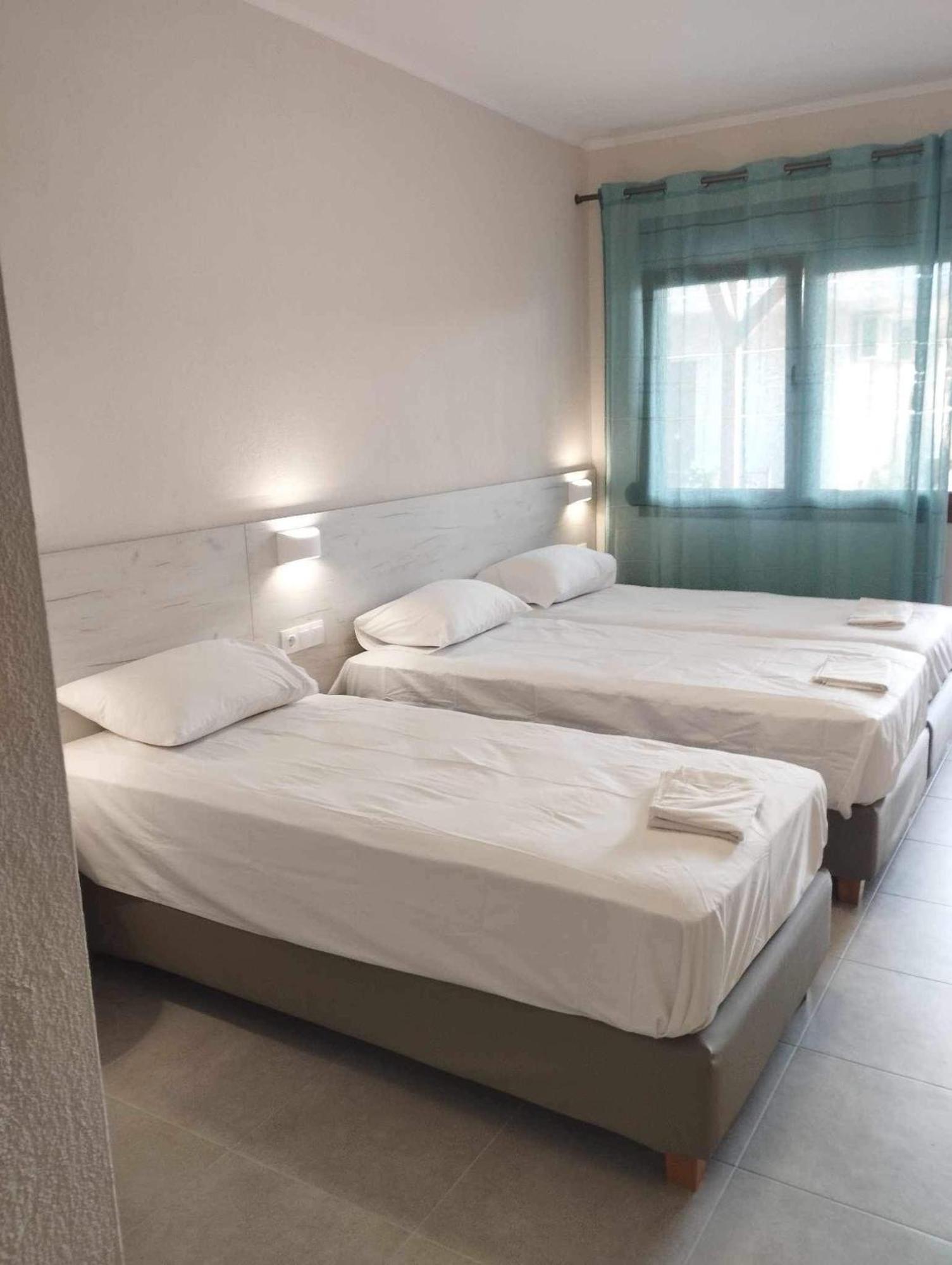 Daniela Apartments Nea Roda Zewnętrze zdjęcie