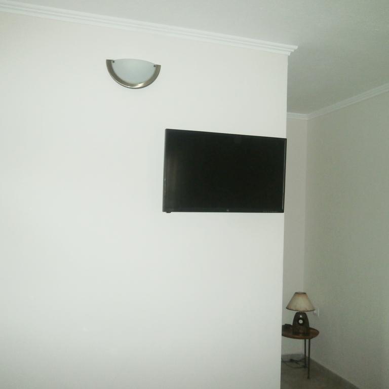 Daniela Apartments Nea Roda Zewnętrze zdjęcie
