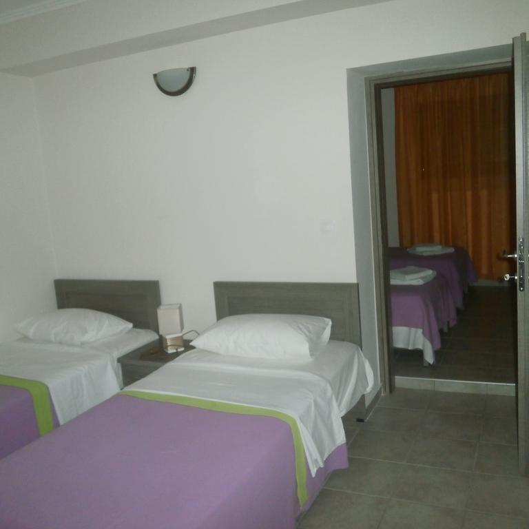 Daniela Apartments Nea Roda Zewnętrze zdjęcie