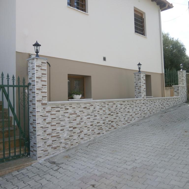 Daniela Apartments Nea Roda Zewnętrze zdjęcie