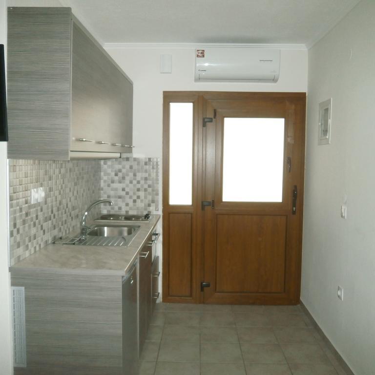Daniela Apartments Nea Roda Zewnętrze zdjęcie